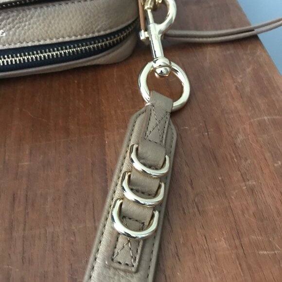 Marc Jacobs The Softshot 21 Crossbody Women's Beige Leather Shoulder Bag - Picture 9 of 14